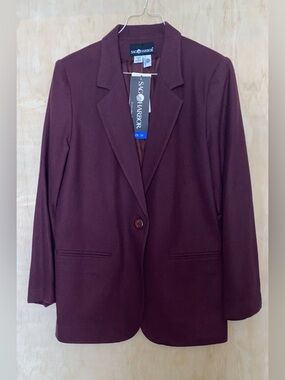 Sag Harbor 100%Pure New Wool burgundy blazer size 10P